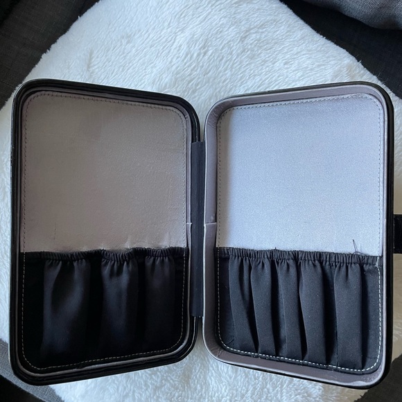 Sephora Collection Make up Brushes travel case. EUC - Picture 7 of 7